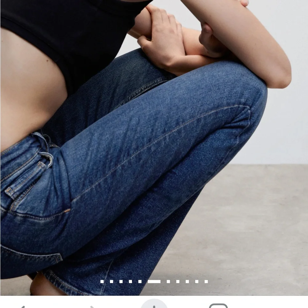 Mango Low-rise flared blue jeans Straight Classic Style worn ONCE 😍